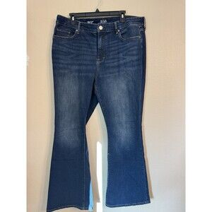 a.n.a Women's Blue Denim Jeans Medium Wash High-Rise Flared 5-Pocket Button Zip